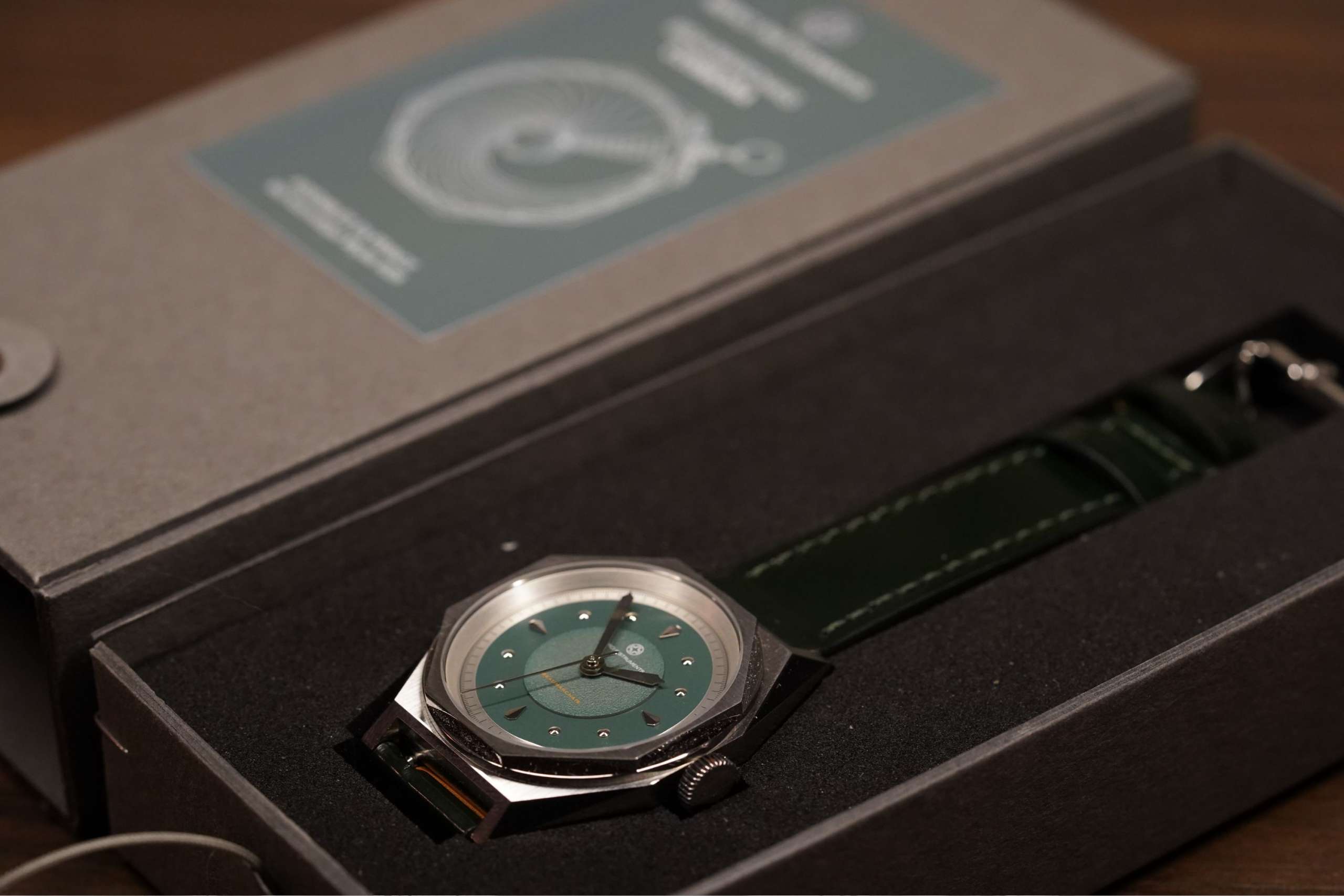 Montre Merci Beaumarchais Cosmora-coffret